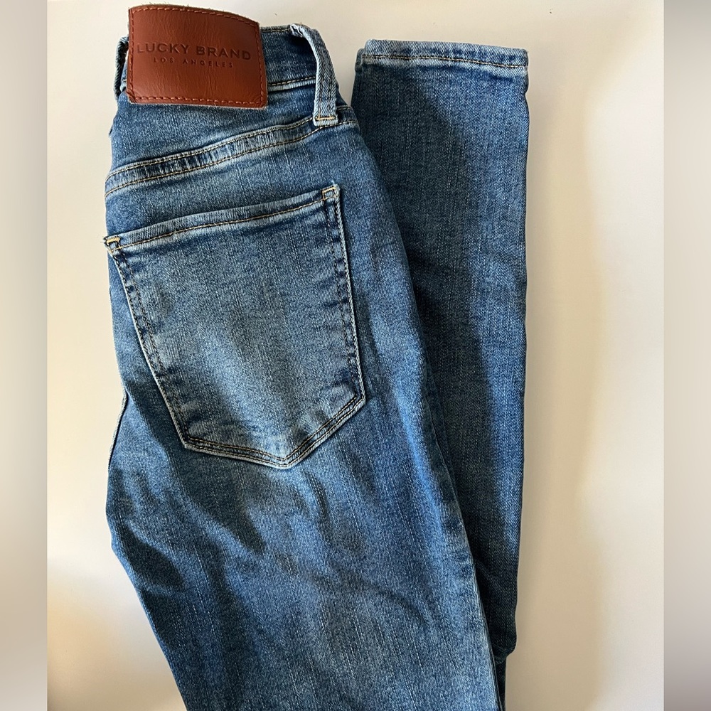 Women’s Lucky Brand Bridgette skinny jeans